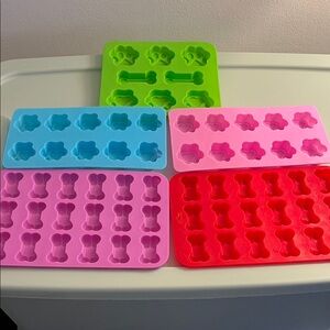 Never used Colorful Silicone Mold‎ Set HOMEMADE DOG TREATS plus COOKBOOK!!